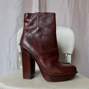 Deadstock Frye platform leather boots